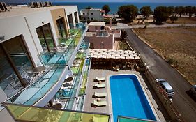 Crystal Bay Hotel